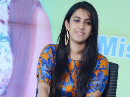 అంతా జరిగిపోయాక.. కాస్టింగ్ కౌచ్ గురించి చెప్పుతో కొట్టినట్లు నిహారిక సమాధానం!