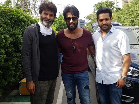 యువ నటుడిపై ఎన్టీఆర్ ఫాన్స్ ఫైర్.. కారణం ఇదే!