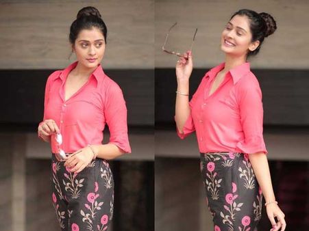 ఐదు నిమిషాలకు రూ. 5 లక్షలు డిమాండ్ చేసిన హీరోయిన్!