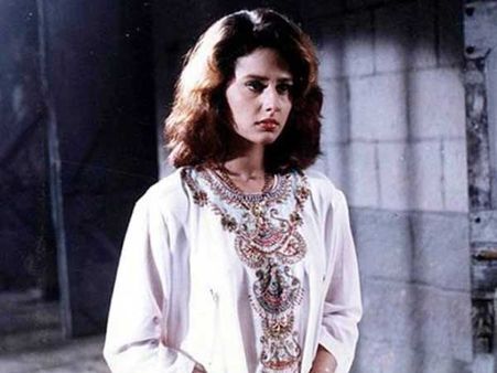 మరణం అంచుల్లోకి వెళ్లిన హీరోయిన్: ఆ హీరో సహాయం వల్లే...బ్రతికింది!