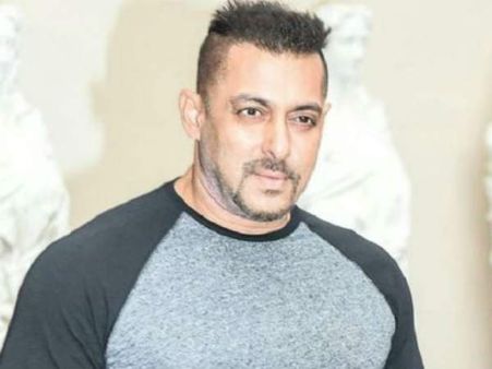 కేరళకు సల్మాన్ ఖాన్ రూ. 12 కోట్లు ఇచ్చాడా? నటుడి ట్వీట్‌తో వివాదం!