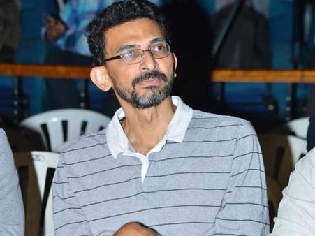 మేమే డబ్బులిస్తాం... వాళ్లను నమ్మి మోసపోవద్దు: శేఖర్ కమ్ముల విజ్ఞప్తి