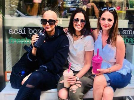 క్యాన్సర్ ఎఫెక్ట్: గుండుతో సోనాలి బింద్రే, ఈ ఫోటో చూసి ఫ్యాన్స్ తట్టుకోవడం కష్టమే!