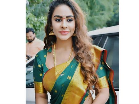 శ్రీరెడ్డి హీరోయిన్‌గా ‘రెడ్డి డైరీ’.... టాలీవుడ్, కోలీవుడ్ చీకటి కోణాలన్నీ?