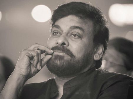 మెగాస్టార్ చిరు కుడి భుజం ఎవరో తెలిసిపోయింది.. సైరా సీక్రెట్స్!