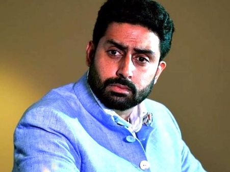 యాక్టింగ్ మానేసి వడాపావ్ అమ్ముకో.. నువ్వొక భయంకరమైన యాక్టర్!