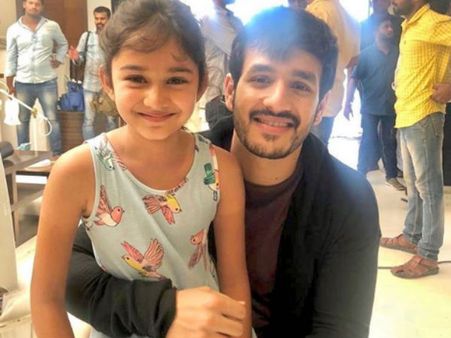 అఖిల్ ఒడిలో ఉన్నది ఎవరో తెలుసా.. వెరీ స్పెషల్!