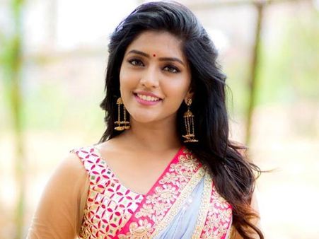 ఇక వారి విమానాలు ఎక్కనుగాక ఎక్కను.. ఇషా రెబ్బ!