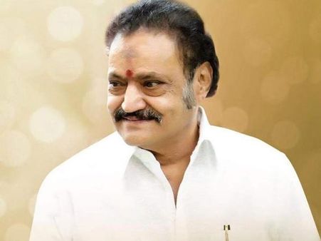 తండ్రిని అప్పు అడిగారా? హరికృష్ణ గురించి ఎవరికీ తెలియని విషయాలు!