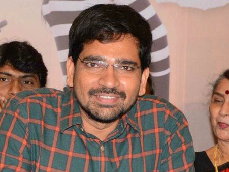 ‘పేపర్ బాయ్’ దర్శకుడిపై ఆసక్తి చూపుతున్న నిర్మాతలు