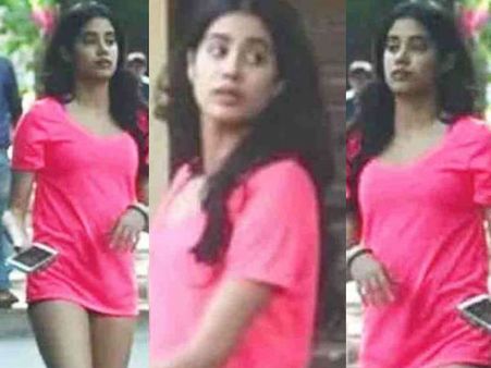 జాహ్నవి కపూర్ డ్రెస్ చూసి అంతా షాక్... మరీ ఇలానా అంటూ కామెంట్స్!