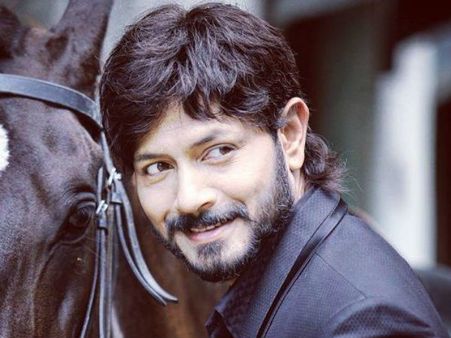 కౌశల్‌ని విలన్‌గా మార్చే ప్రయత్నం.. ఏకంగా బాలయ్యతోనే!