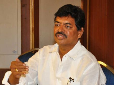 నరేష్‌తో మనస్పర్ధలున్నాయి.. అవకతవకలు లేవు.. శివాజీరాజా