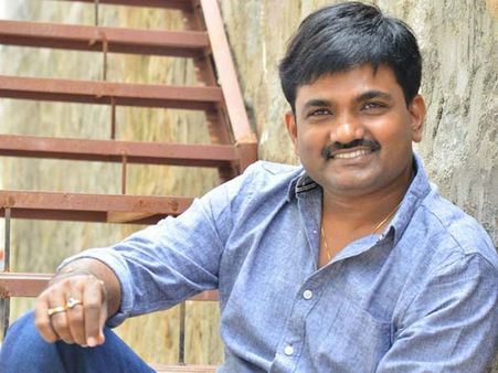 చైతూనే యువ సామ్రాట్.. నేను గ్యారంటీ ఇస్తున్నా.. మారుతి