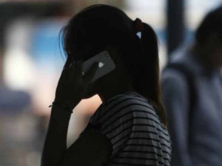 లేడి నిర్మాతకు బెదిరింపు కాల్స్.. వివాదంగా మారిన సాంగ్, తెలంగాణ ఎమ్మెల్యే రంగంలోకి!