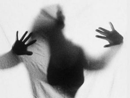 సీనియర్ జర్నలిస్టు లైంగికంగా వేధిస్తున్నాడు: తమిళ నటి ఫిర్యాదు