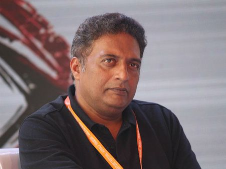 కమెడియన్‌తో వివాదం..సినిమా సెట్‌లోనే.. చెంప దెబ్బపై స్పందించిన ప్రకాష్ రాజ్!