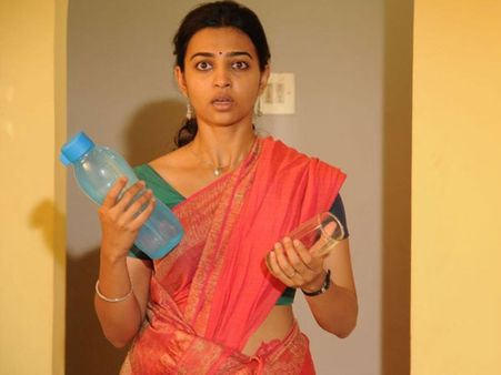 అర్థరాత్రి వస్తా.. నడుము మాసాజ్ చేస్తా అన్నాడు.. రాధికా ఆప్టే సంచలనం!