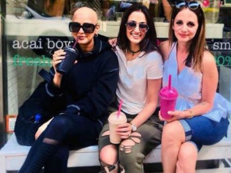 నువ్వు మాకు దక్కాలి.. ఎంతకైనా పోరాడుతాం.. సొనాలి బింద్రే కోసం..