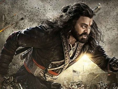 తెరవెనుక సైరాని నడిపిస్తున్నది అతడే.. రాంచరణ్ కోసం!