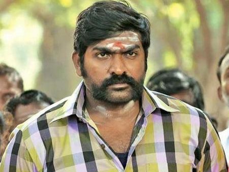 స్టార్ హీరో ఇంటిపై ఐటి దాడులు.. ముఖం చాటేస్తున్న సన్నిహితులు!