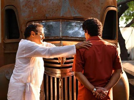 హరికృష్ణపై ఎన్టీఆర్ చేయి వేసి.. 30 ఏళ్ల తరువాత మా బాబాయ్‌తో!