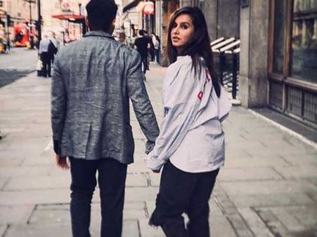 ఆ హీరోయిన్‌తో ఎఫైర్ గురించి ఒప్పుకున్నాడు, ఫోటోతో సహా...