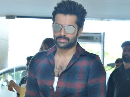 ఉప్మా అని ఒక్కసారి పిలిచా అంతే.. అత్తారింటికి దారేదిలో బెస్ట్ సాంగ్.. హీరో రామ్!