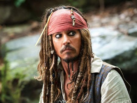 ‘పైరేట్స్ ఆఫ్ కరేబియన్’ సిరీస్‌లో ఊహించని మార్పు, జానీ డెప్ ఔట్!