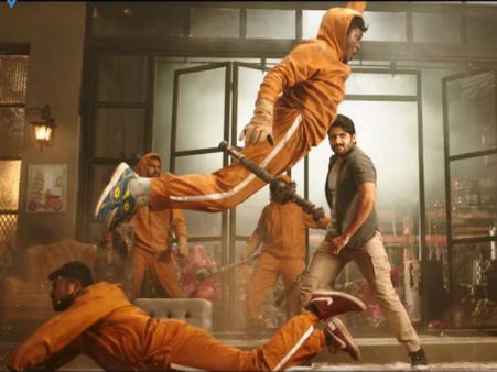 ఒకే శరీరం ఒకే రక్తం పంచుకుని పుడితే అద్భుతం.. సవ్యసాచి టీజర్ ఊరమాస్!