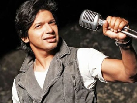 ప్రముఖ గాయకుడిపై దాడి.. ప్రాంతీయ విభేదాలు రెచ్చగొడుతారా?