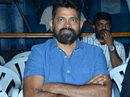 నా సినిమా బాలేదని చెప్పి ఇగో హర్ట్ చేశాడు: సుకుమార్