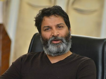 గూరూజీతో పెట్టుకుంటే అంతే: యాంకర్‌ శ్యామలకు త్రివిక్రమ్ క్లాస్... ఎన్టీఆర్ ఫిదా!