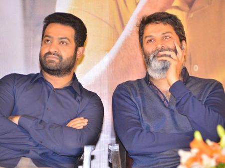 తాతగారికి మ్యాచ్ అయ్యే సత్తా ఉన్న నటుడు ఎన్టీఆర్: త్రివిక్రమ్