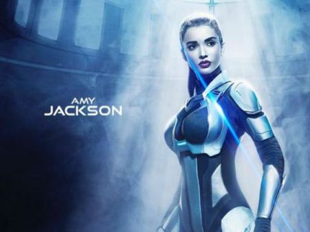 2.0 : అమీ జాక్సన్ పాత్ర ఇదే, మైండ్ బ్లోయింగ్ స్టంట్ (వీడియో)