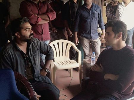 మహేష్‌ని సర్‌ప్రైజ్ చేసిన శింబు.. మహర్షి సెట్‌లో!