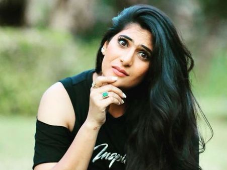 'నీ రేటెంతో చెప్పవా'.. హీరోయిన్‌కు మెసేజ్, ఎలా గడ్డి పెట్టిందో తెలుసా!