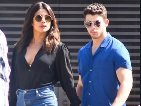 సందడి మొదలైంది: ప్రియాంక చోప్రా-నిక్ జొనాస్ పెళ్లి వేడుక పూర్తి వివరాలు!