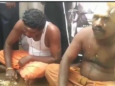 నేల మీద అన్నం పోసుకుని.. రజనీ కోసం మధురైలో ఫ్యాన్స్, ఇంత అభిమానమా!