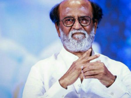 దేశవ్యాప్తంగా 2.0 ఫీవర్.. ముంబైలో 69 అడుగుల రజని విగ్రహం, తెల్లవారు జాము నుంచే!