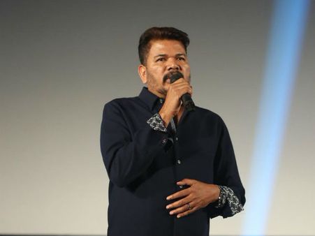 శంకర్‌కు జక్కన ప్రశ్నల వర్షం.. నేను రాజమౌళికి బిగ్‌ఫ్యాన్‌ను.. 3.0 తీస్తాను..