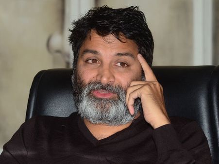 మాటల మాంత్రికుడి జన్మదినం.. అందరికంటే ప్రత్యేకం అందుకే!