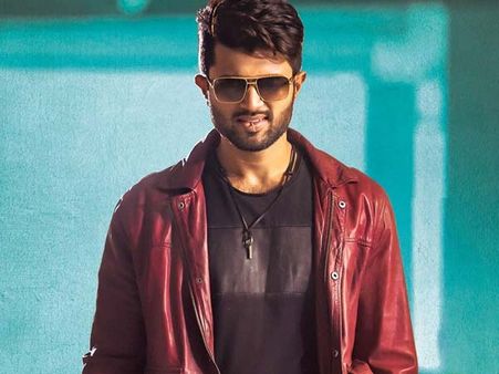 నేను చేస్తున్నవన్నీ ఛీప్ థ్రిల్స్.. కరణ్ జోహార్ ఇంట్లో కూర్చున్నప్పుడు.. విజయ్ దేవరకొండ!