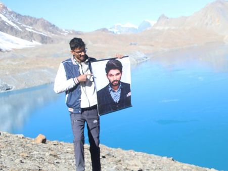 ప్రాణాలకు తెగించి.. అల్లు అర్జున్‌పై దేశాలు దాటిన అభిమానం, నేపాల్ యువకుడు!