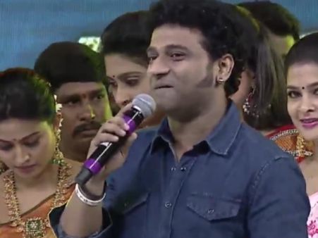 చరణ్ వేసిన స్టెప్పులకు రేపు థియేటర్లో అంతా ఊగిపోతారు: దేవిశ్రీ ప్రసాద్