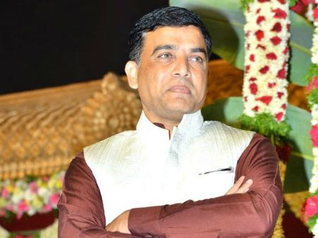 ఎమ్మెల్యేతో వియ్యం: నిర్మాత దిల్ రాజు కుటుంబంలో పెళ్లి సందడి