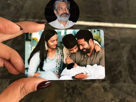 కొడుకు పెళ్ళిలో రాజమౌళి క్రియేటివిటీ.. ఫిదా అయిన జూ. ఎన్టీఆర్!