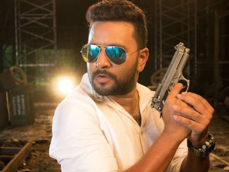 ఆర్థిక నేరాలు, చీకటి దందా గుట్టురట్టు చేసే యు.. శంకర్ నా స్ఫూర్తి.. కొవెరా