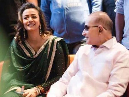 మహేష్‌ని, నన్ను మీ ప్రేమే నడిపిస్తోంది మావయ్య.. కృష్ణపై నమ్రత ఎమోషనల్ పోస్ట్!