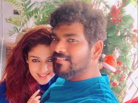 ప్రియుడితో కలిసి నయనతార క్రిస్మస్ సెలబ్రేషన్స్, ఇప్పట్లో పెళ్లి ఆలోచన లేనట్లే!